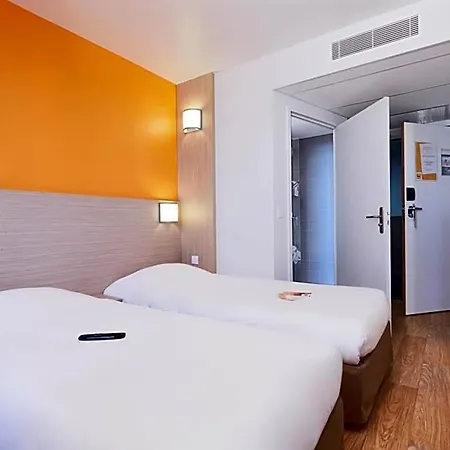 Premiere Classe Bordeaux Ouest - Aéroport Hotel 2*